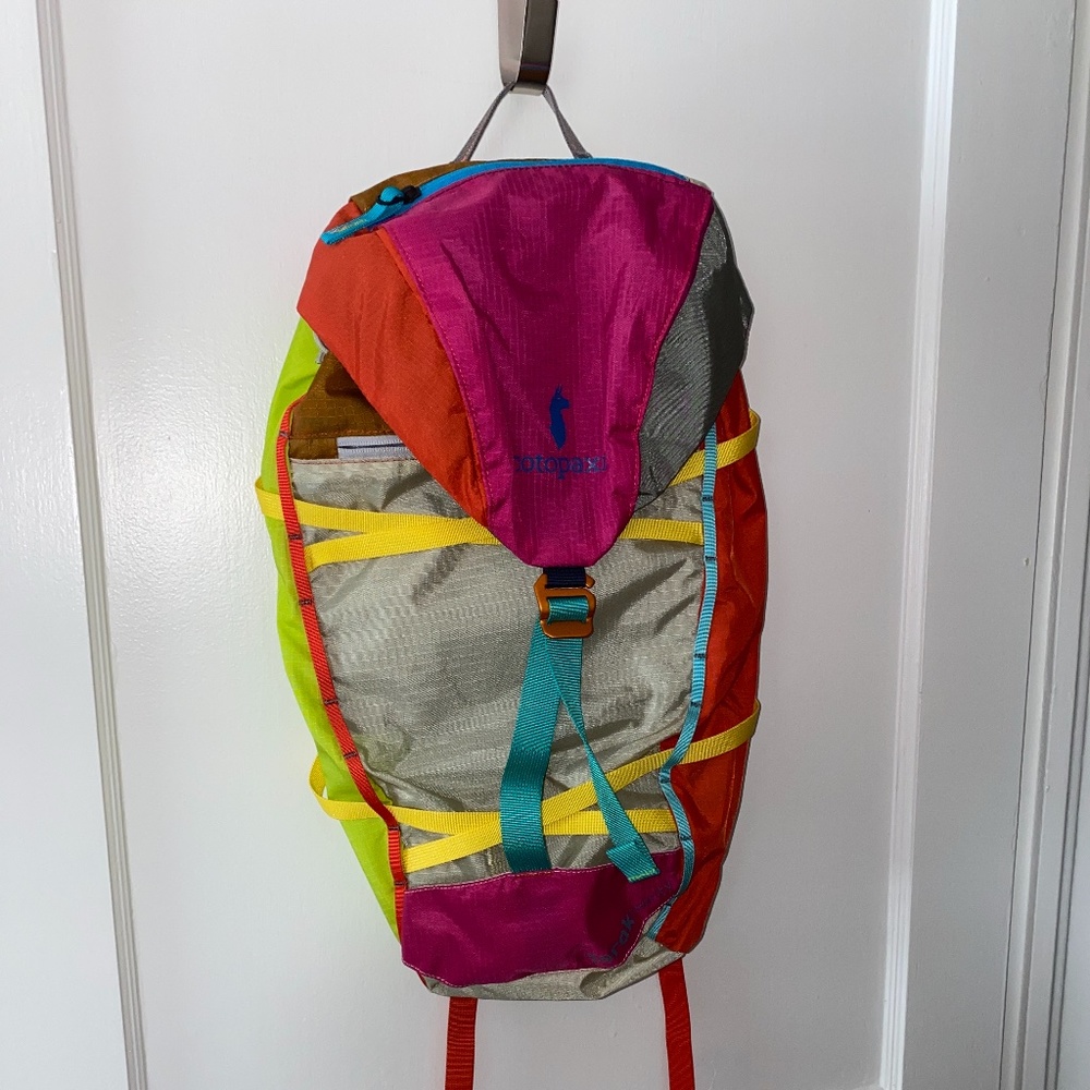 TARAK 20L BACKPACK - DEL DÍA